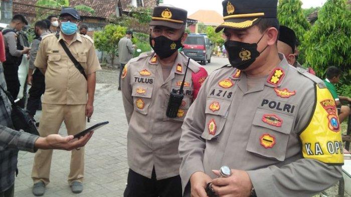 Kapolres Gresik AKBP Mochammad Nur Azis saat dijumpai wartawan terkait kasus pria cium anak di Gresik. Kini, Kompolnas akhirnya angkat bicara