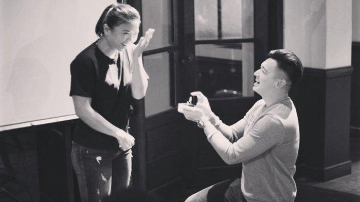 Moment romantis Greysia Polii dan Felix Djimin.