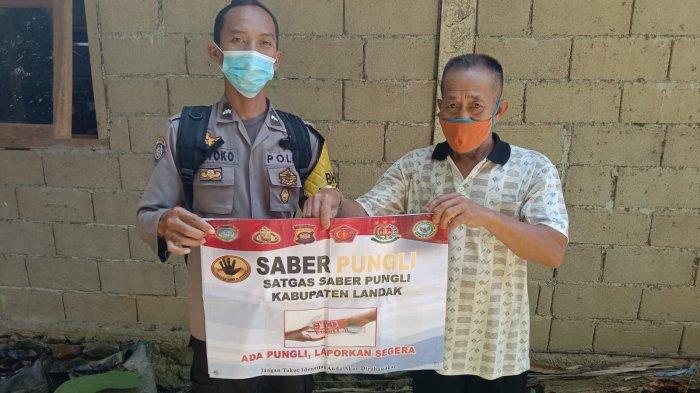Bhabinkamtibmas Polsek Menyuke melaksanakan sosialisasi saber pungli kepada warga di Desa Darit, Desa Mamek dan Desa Tolok Kecamatan Menyuke,Selasa 10 Mei 2022.