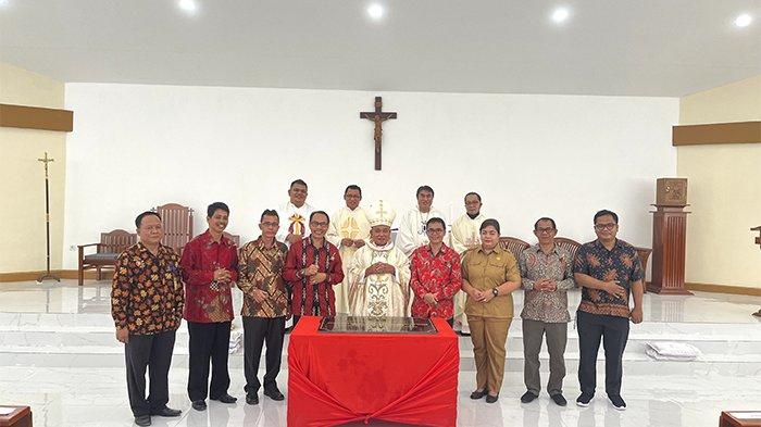 Sekolah Tinggi Agama Katolik Negeri (STAKatN) Pontianak menggelar dies natalies ke-6 di Gedung Praktik Liturgi, Selasa 17 Januari 2023.