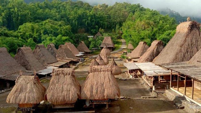 Kampung Adat Bena yang ada di Kabuaten Ngada, Provinsi Nusa Tenggara Timur ( NTT ), Indonesia