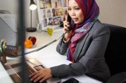 Inilah Syarat Wanita Halal Bekerja di Luar Rumah
