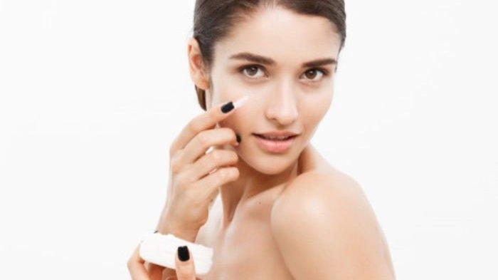 Ilustrasi tekstur Hada Labo Shirojyun Ultimate Whitening Cream