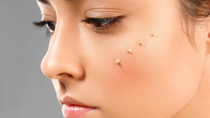 Dalam BB cream juga terkandung sun protection untuk melindungi kulit wajah dari sinar matahari.