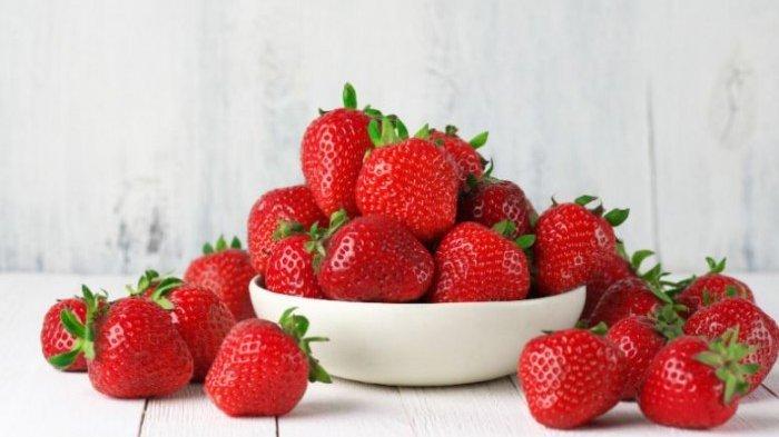 Buah Strawberry.