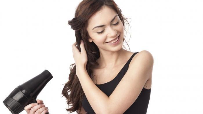 cara menggunakan hair dryer agar rambut tidak rusak