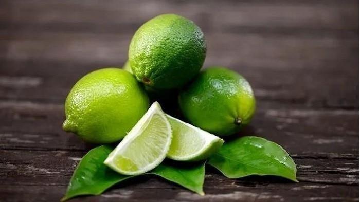 Ilustrasi buah jeruk yang punya aroma segar dan kuat, permudah kamu untuk hilangkan bau makanan yang menempel pada oven