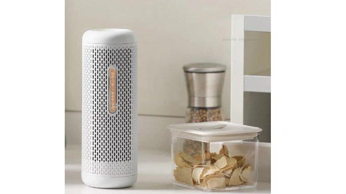 deerma Mini Dehumidifier DEM-CS10M dengan konsumsi daya skeitar 20 watt saja