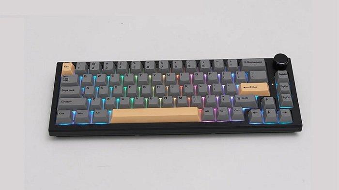 FANTECH Maxfit 67 Hitam - Gateron Yello Switch