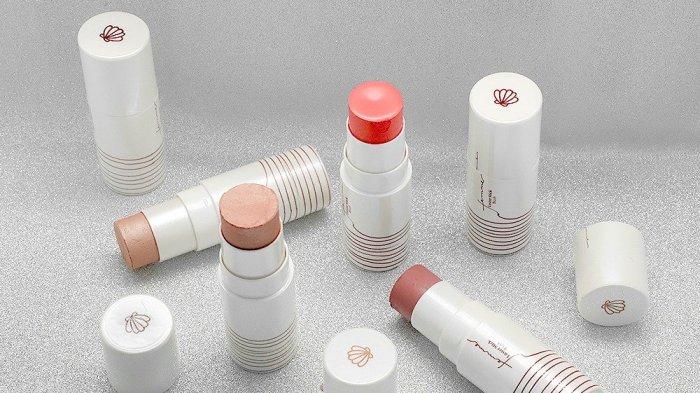 Femme Luster Stick Blush