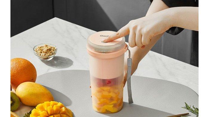 Gaabor Rechargeable Mini Portable Juicer dirancang bebas BPA, anti slip, sekaligus cocok dibawa ke mana saja