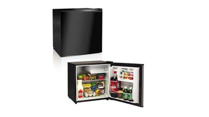 GEA Mini Bar RS-06DR dibekali dengan sistem pendingin handal sehingga bahan makanan lebih terjaga