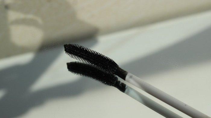 Ilustrasi aplikator Rosé All Day Thunder Lash Mascara
