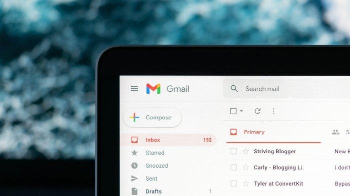 Ilustrasi layanan Gmail yang sedang dibuka pengguna