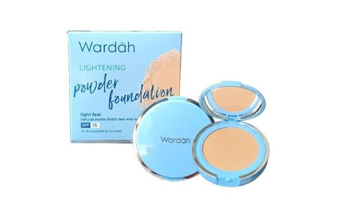 Ilustrasi kemasan dari Wardah Lightening Powder Foundation.