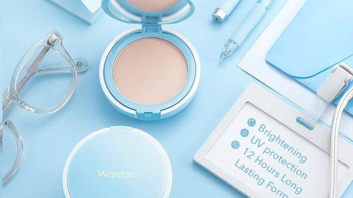 Ilustrasi produk Wardah Lightening Powder Foundation.