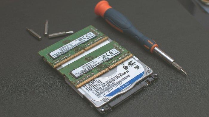 Ilustrasi Memori RAM dan Storage untuk Laptop