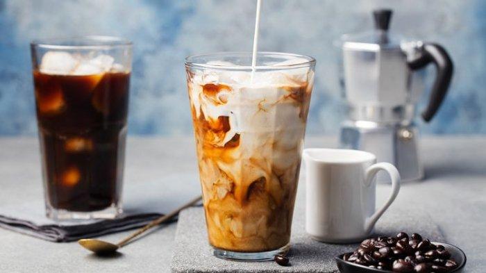 Ilustrasi minuman yang mengandung tinggi gula dan kalori, ternyata bisa berisiko menimbulakn masalah jerawat di kulit apabila dikonsumsi berlebihan.
