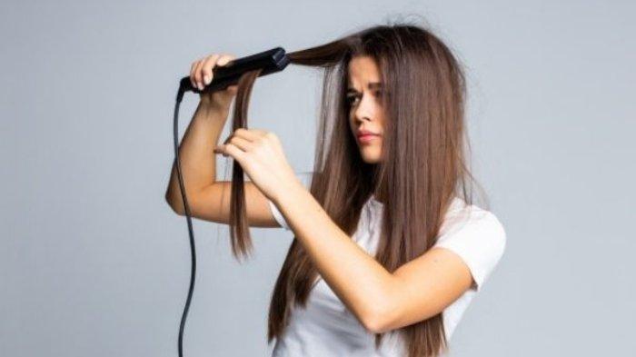 Ilustrasi perempuan yang terlalu sering menggunakan produk styling rambut, membuat rambutnya justru menjadi rusak.