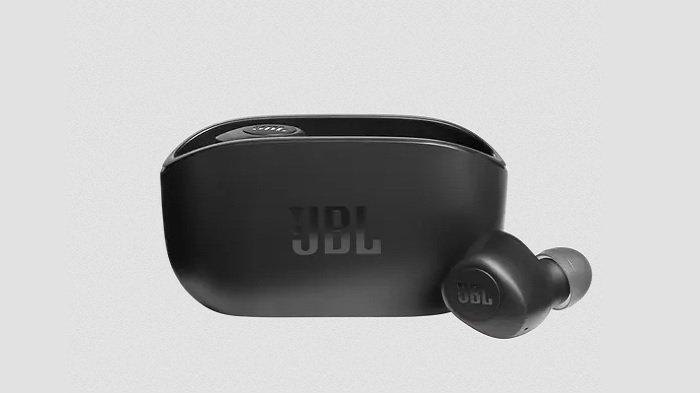 JBL Wave 100 TWS dibekali baterai yang bisa tahan hingga 20 jam.