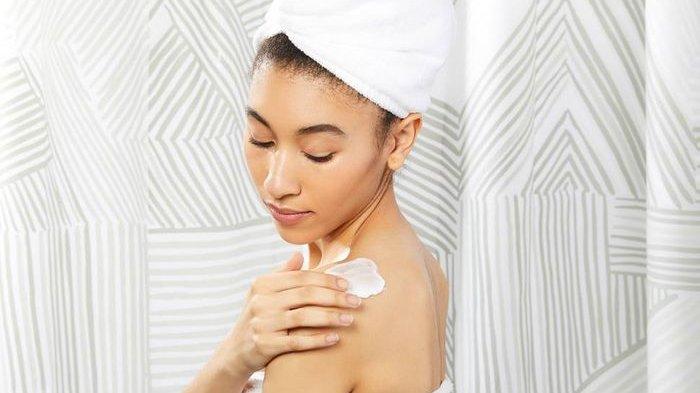 Ilustrasi tekstur lulur dengan butiran scrub yang mampu mengangkat sel kulit mati dengan maksimal.
