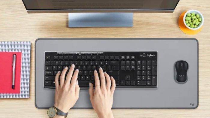 Ilustrasi pemakaian logitech K270