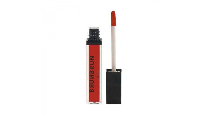 Melted Matte Lip Color yang tahan lama, tidak mudah luntur dan tidak membuat bibir menjadi kering.