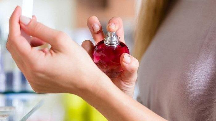 Aroma wangi parfum juga bisa menimbulkan ciri khas dari seseorang atau lebih tepatnya sebagai tanda pengenal.