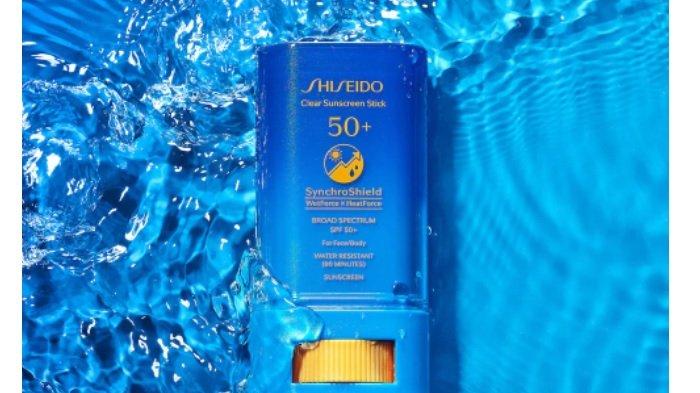 Produk sunscreen dengan label water resistant