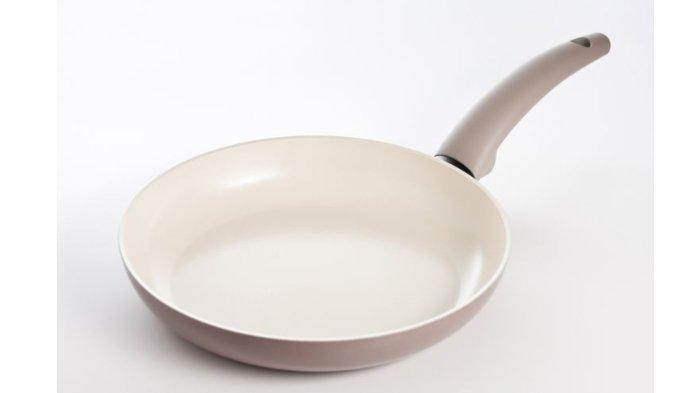 Bukan hanya hantarkan panas secara lebih merata, alat masak keramik jauh lebih tahan terhadap suhu panas, sehingga pengguna lebih leluasa mengkreasikan menu