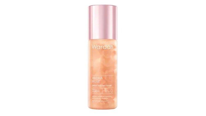 Wardah Hydra Rose Toner memiliki ekstrak bunga mawar, sehingga dapat membuat kulit wajah terasa lebih lembut dan sehat.