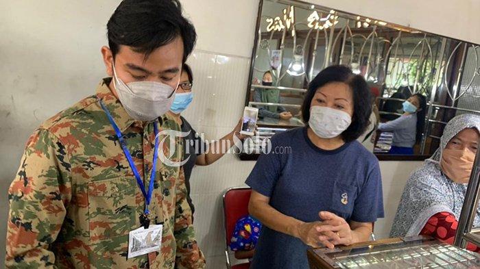 Gibran Rakabuming Raka kembalikan uang pungli yang dilakukan oleh oknum linmas Kel Gajahan Solo