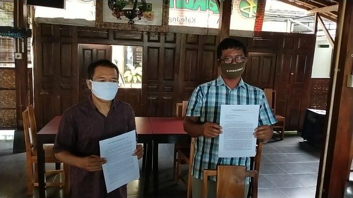 Himawan Pambudi, menunjukan Surat Protes Terkait Mekanisme dan Pengadaan Tanah untuk Proyek Jalan Tol Solo-Jogja ke Staf Kepresidenan Deputi 1 Bidang Infrastruktur, Rabu (20/1/2021)