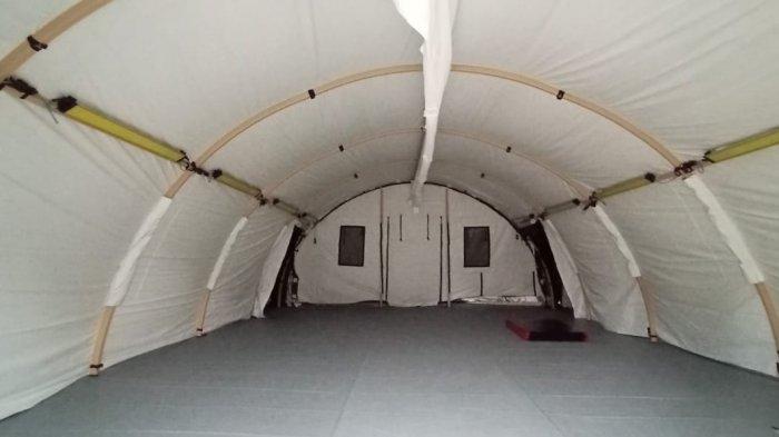 Kondisi dalam tenda yang didirikan di Rumah Sakit Lapangan tertata Beteng Vastenburg Kota Solo, Minggu (24/1/2021).