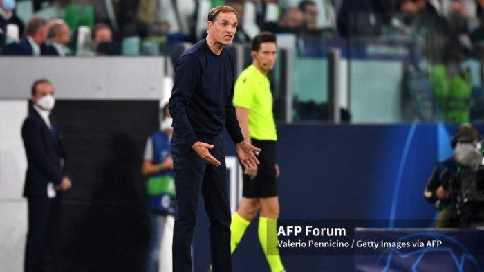Thomas Tuchel memberikan instruksi dalam laga Liga Champions Juventus vs Chelsea FC di Juventus Stadium, 29 September 2021. (Valerio Pennicino/Getty Images/AFP).
