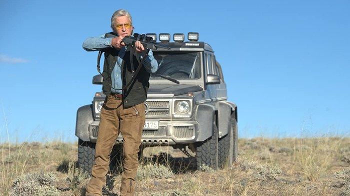 Adegan film Beyond the Reach.