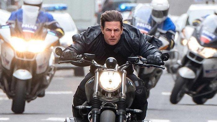 Aksi Tom Cruise dalam film Mission: Impossible - Fallout.