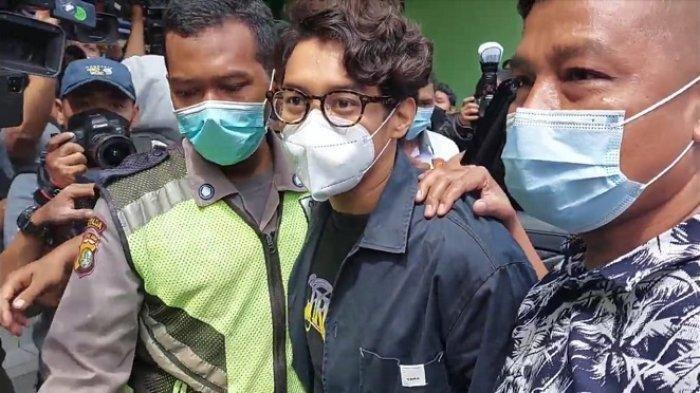 Ardhito Pramono minta maaf seusai terjerat kasus narkoba.