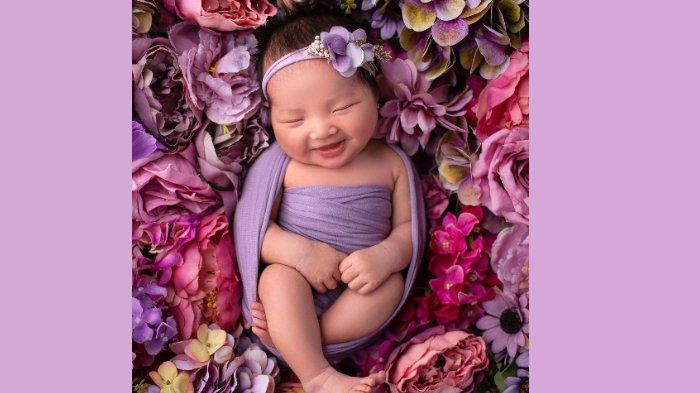 Babyborn photoshoot putri Ahok dan Puput Nastiti, Sarah Eleina Purnama.