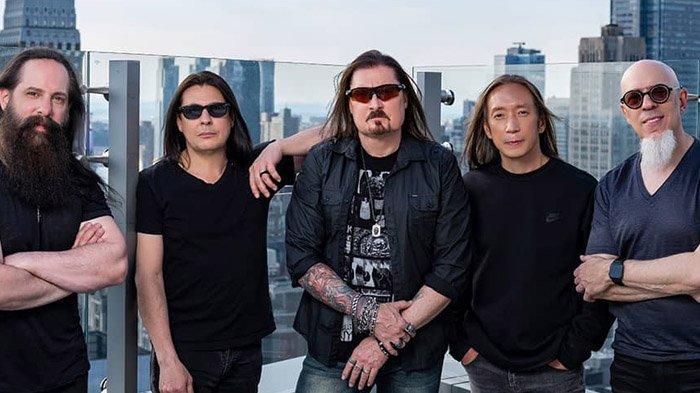 Personil band Dream Theater.