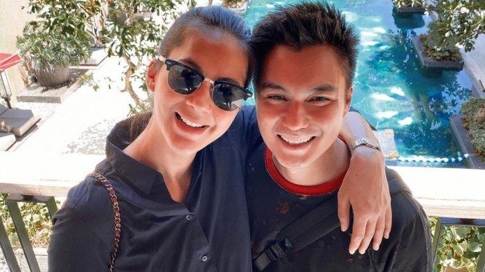 Menggunakan lulur kopi hitam secara teratur membuat kulitmu menjadi berseri bebas jerawat seperti Baim Wong dan Paula Verhoeven.