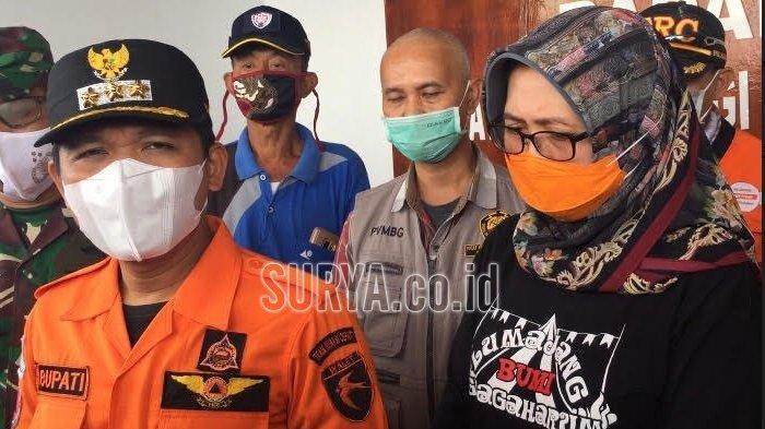 Bupati Lumajang, Thoriqul Haq mendatangi pos pantau Gunung Semeru yang ada di Desa Sumberwuluh Kecamatan Candipuro, Selasa (1/12/2020).