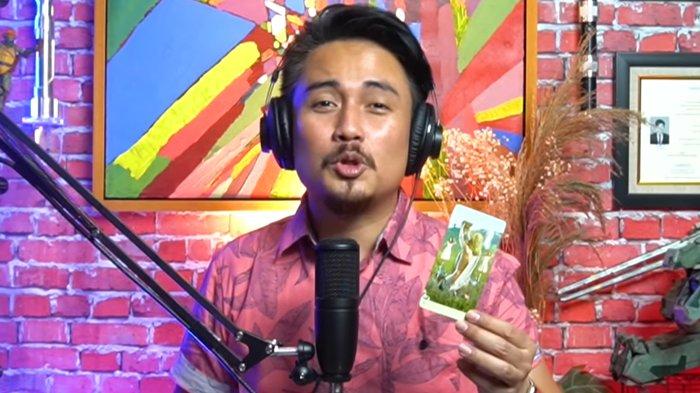 Denny Darko ramal hubungan Luna Maya dengan Dimas Beck.