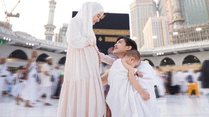 Dinda Hauw hamil anak kedua.