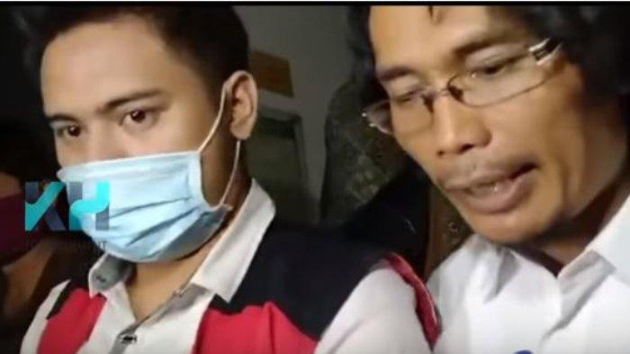Galih Ginanjar dan kuasa hukum di persidangan kasus 'ikan asin' Senin (30/03/2020).