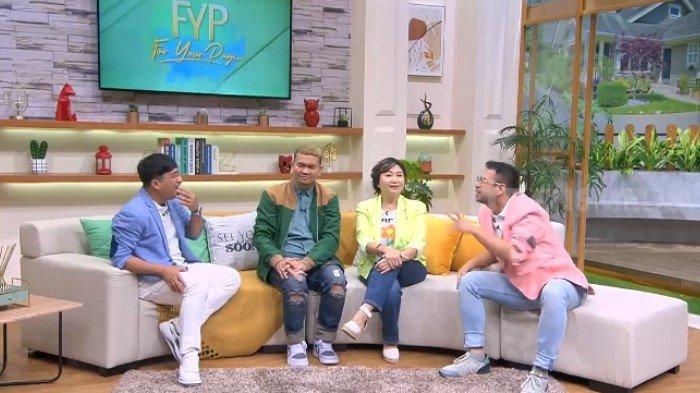 Indy Barends ada saat Indra Bekti dalam masa duka kehilangan anak