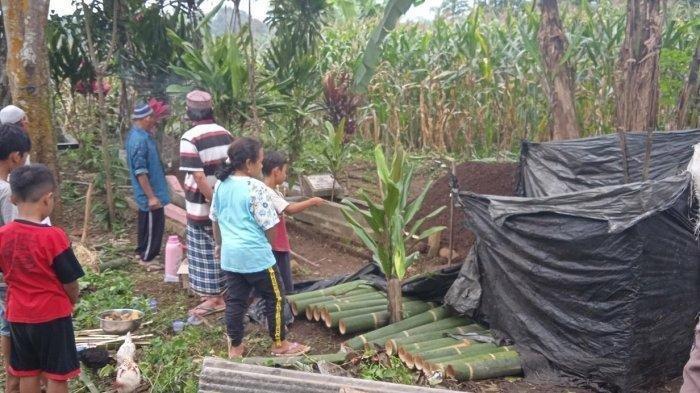 Liang lahat yang digunakan untuk memakamkan jenazah WN korban pembunuhan di Garut
