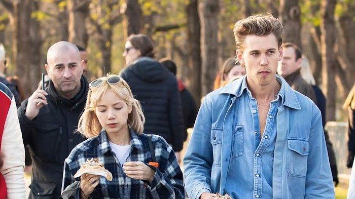 Lisa BLACKPINK kepergok jalan bareng Austin Butler.
