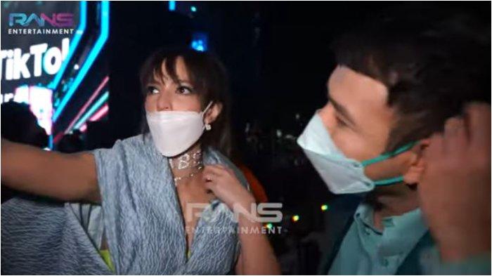 Nia Ramadhani dan Raffi Ahmad
