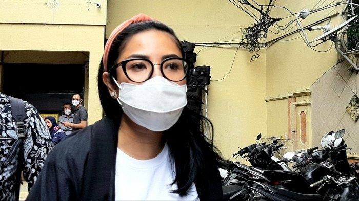 Nindy Ayunda.